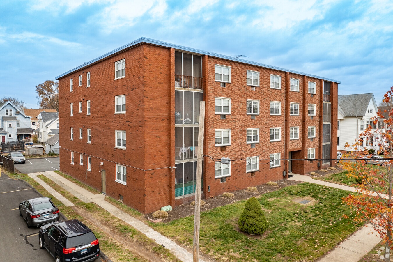 105 Main St West Haven, CT 06516 - Embassy Apartments