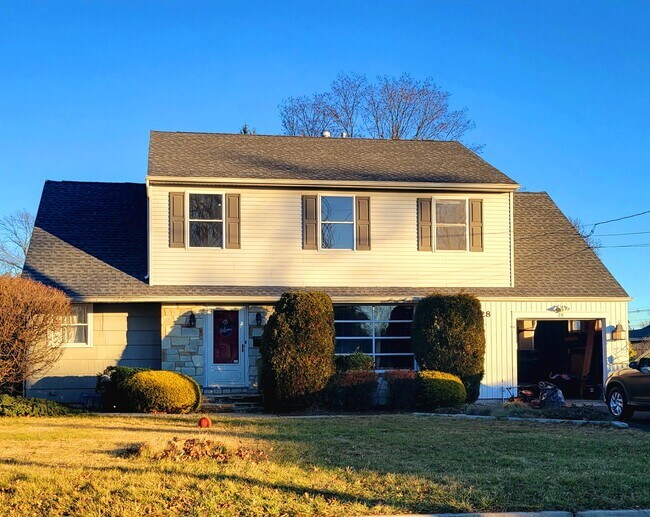 28 Aberfoyle Dr. (Upstairs 3 bedroom apt) - 28 Aberfoyle Dr Unidad 28 Aberfoyle Dr (upstairs