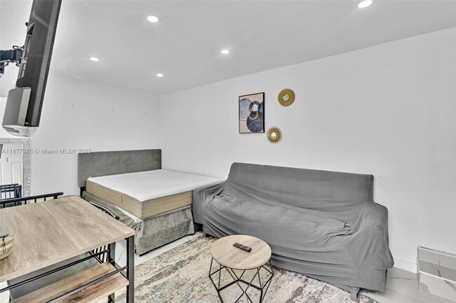 Photo - 4328 SW 49th Ct Unit Efficiency