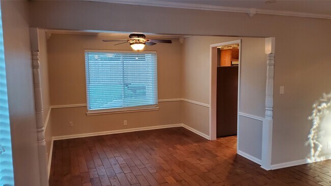 Photo - 7 Woody Creek Dr