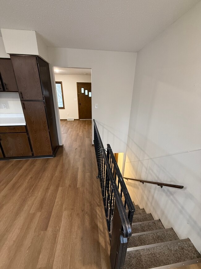 Photo - 822 29th St N