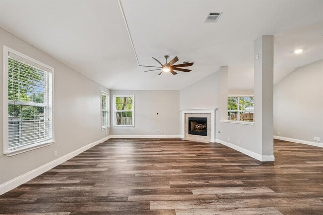 Photo - 16800 Bailey Jean Dr