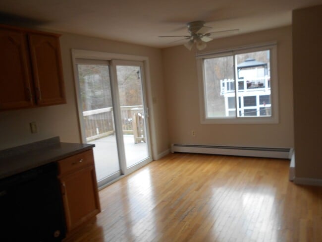 Photo - Derry Townhouse for Rent- 2 Bedrooms + Loft!  Available Nov 15!