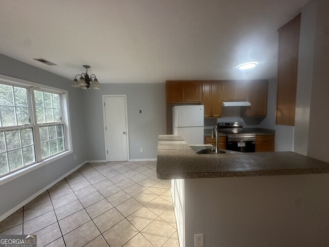 Photo - 6773 Oakleigh Dr