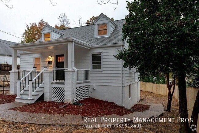 Building Photo - 2302 Fort Dr Rental
