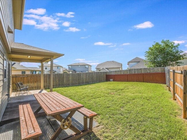 Photo - 316 Potters Peak Way