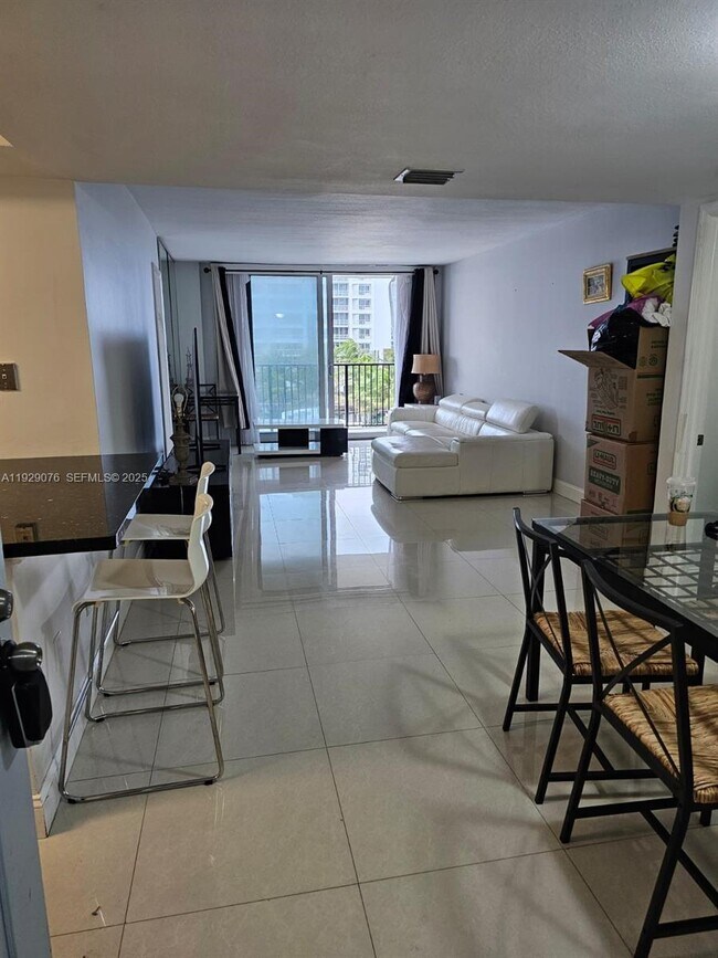 Photo - 9273 Collins Ave Unidad 408