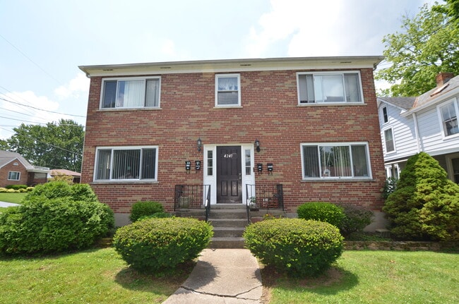 Building Photo - 4247 North Ave Unit 3