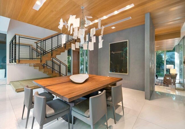 Photo - 3503 Banyan Cir