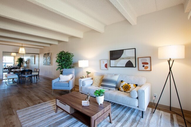 Photo - Los Altos Towers