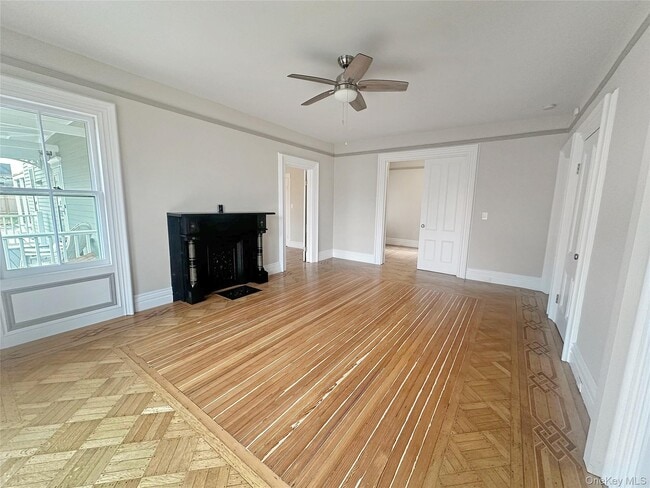 Photo - 611 Main St Unidad B