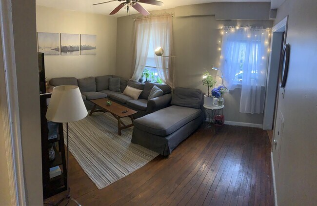 Photo - 1240 Half St SW