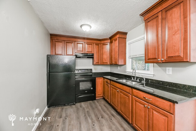 Photo - 421 Clarine Dr