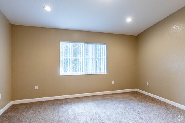 3 BR, 2 1/2 BA