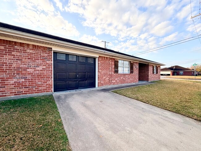 Photo - 237 Nederland Ave