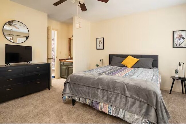 Photo - 120 Arcadia Ln