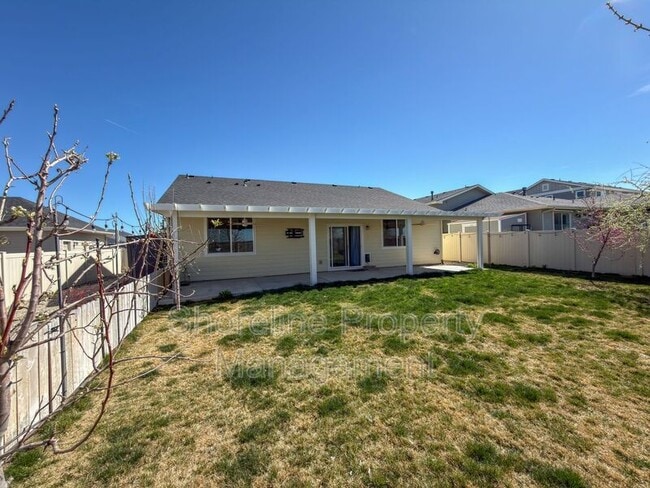 Building Photo - 12913 S Salerno Ave