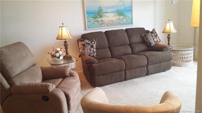 Building Photo - 40 NE Plantation Rd Unit 209