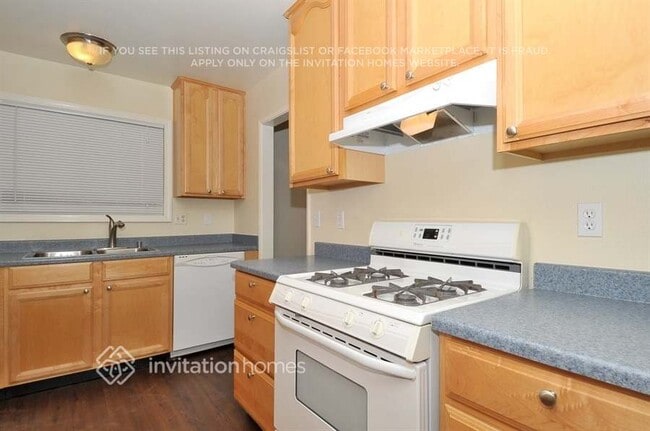 Photo - 1020 Amber Ln