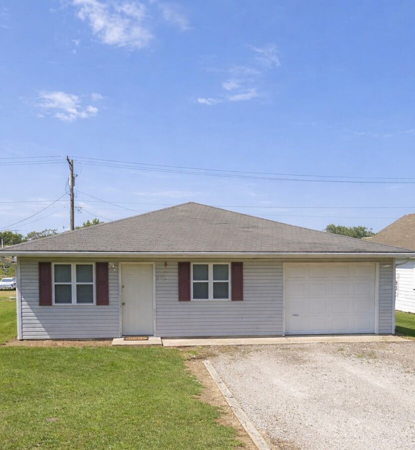 Midwest Ridge-608 Commercial and 611 First - Midwest Ridge-608 Commercial and 611 First Unit 611 First Street