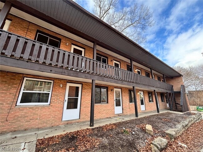 Building Photo - 519 Crosby St Unit 8