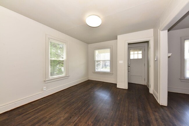 Building Photo - 2932 N Holton St
