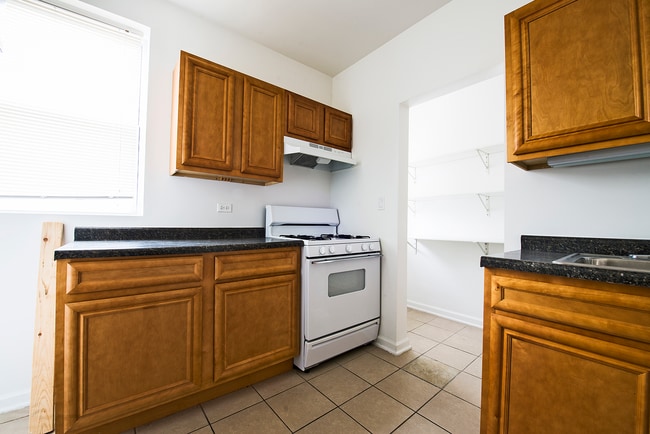 Photo - 8155 S Ingleside