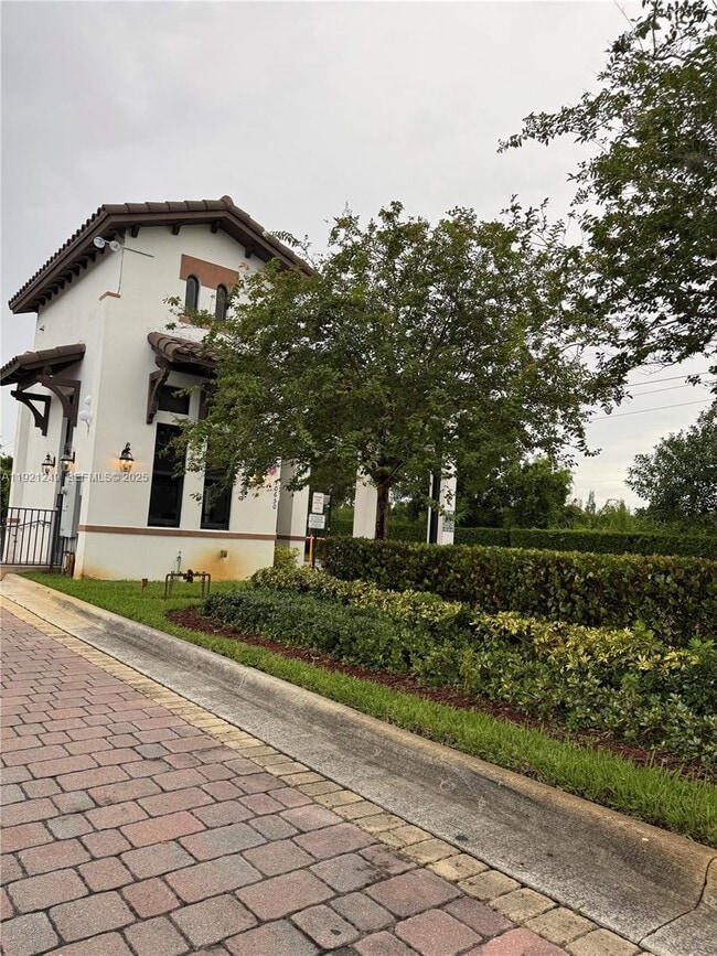 Photo - 10600 NW 88th St Unit 209