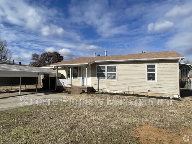 Building Photo - 9305 NE 13th St Rental