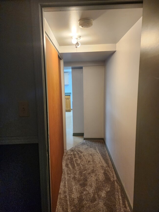 Hallway - 270 Roosevelt Ln Unit Studio