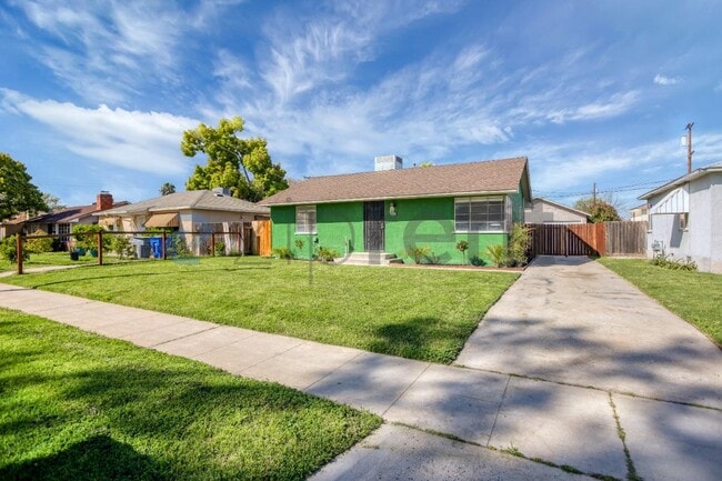 Photo - 1335 E Brown Ave