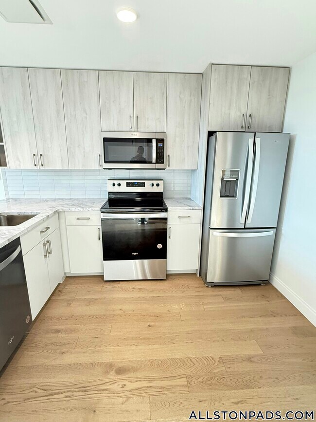 Photo - 55 Brighton Ave Unidad 601