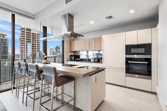 Photo - 1000 Brickell Plz Unidad PH5307