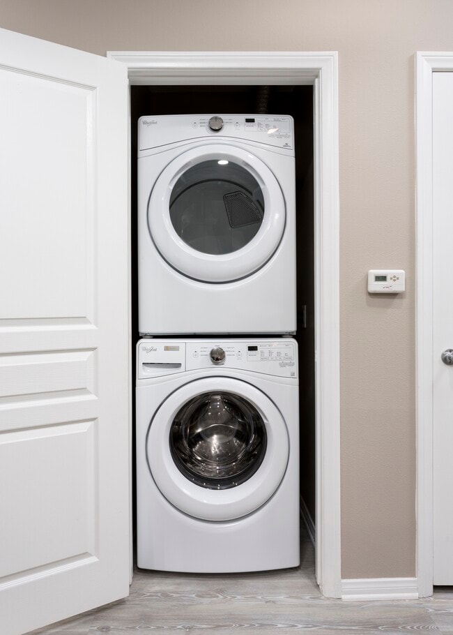 Design Scheme II apartment with in-unit stacked washer/dryer