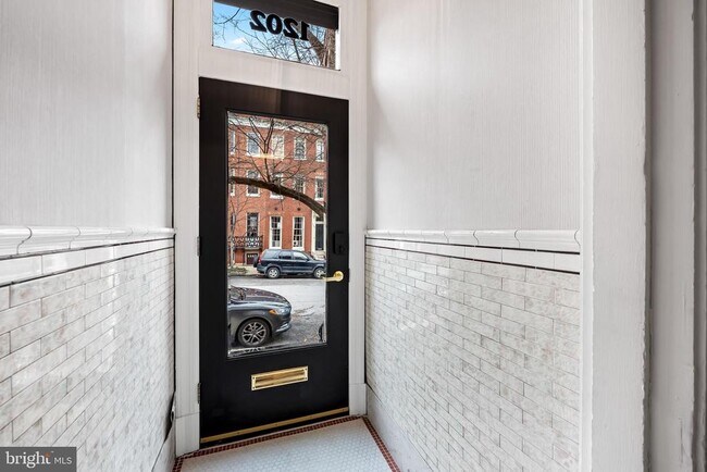 Photo - 1202 Bolton St