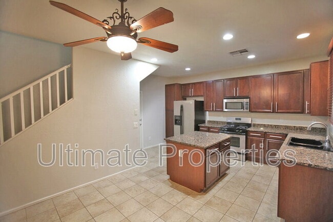 Photo - 18162 W Elm St