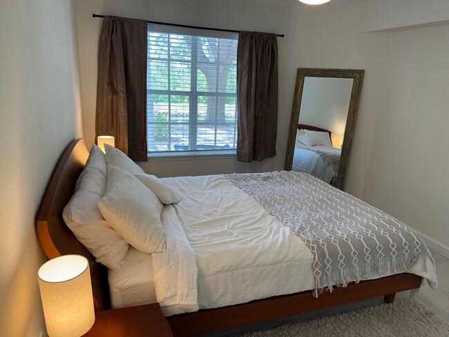 Photo - SEASONAL RENTAL - Downtown Sarasota Renova... Unit 406