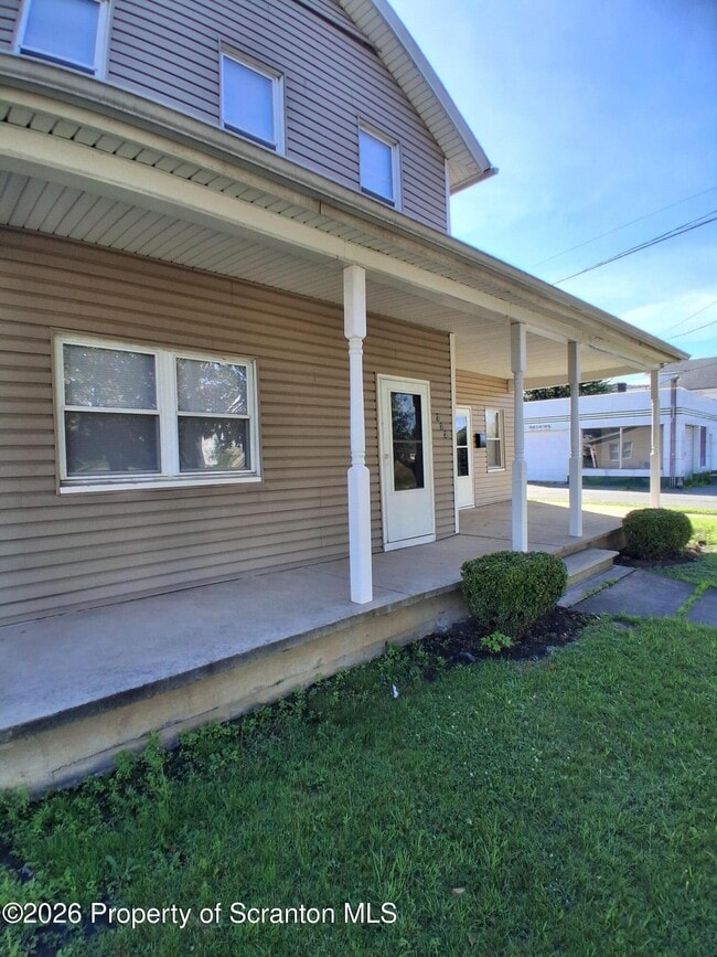 Photo - 723 Exeter Ave