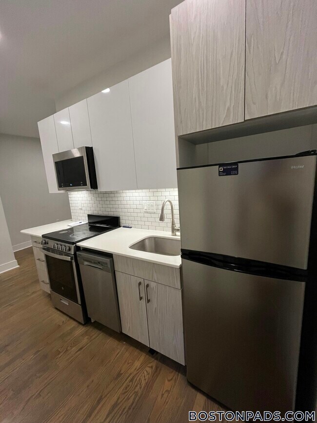Photo - 11 Peterborough St Unit 3