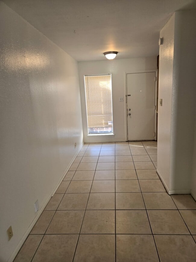 Photo - 127 Regency Ave