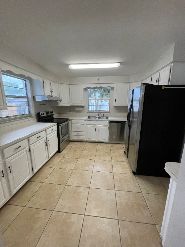 Photo - 11630 Cameron St