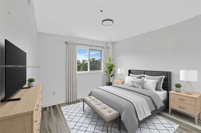 Photo - 2280 SW 32nd Ave Unit 305