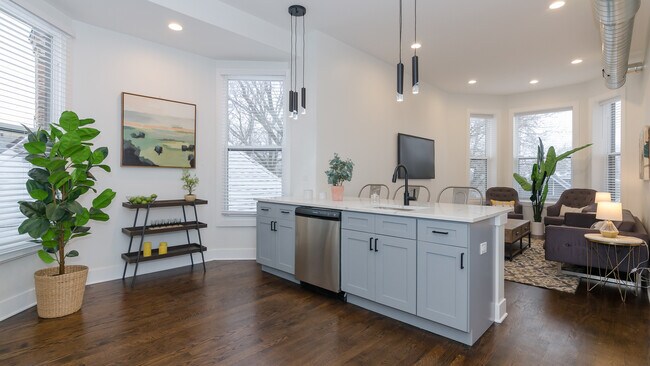 Photo - 1458 W Pensacola Ave Unidad 3