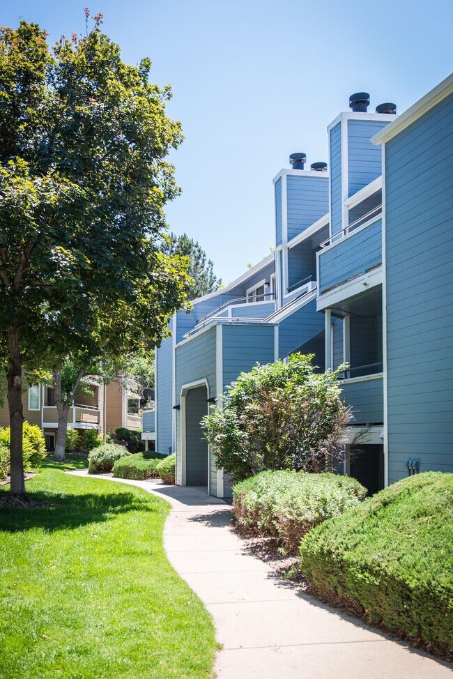 Walker Landing Apartments Aurora, CO
