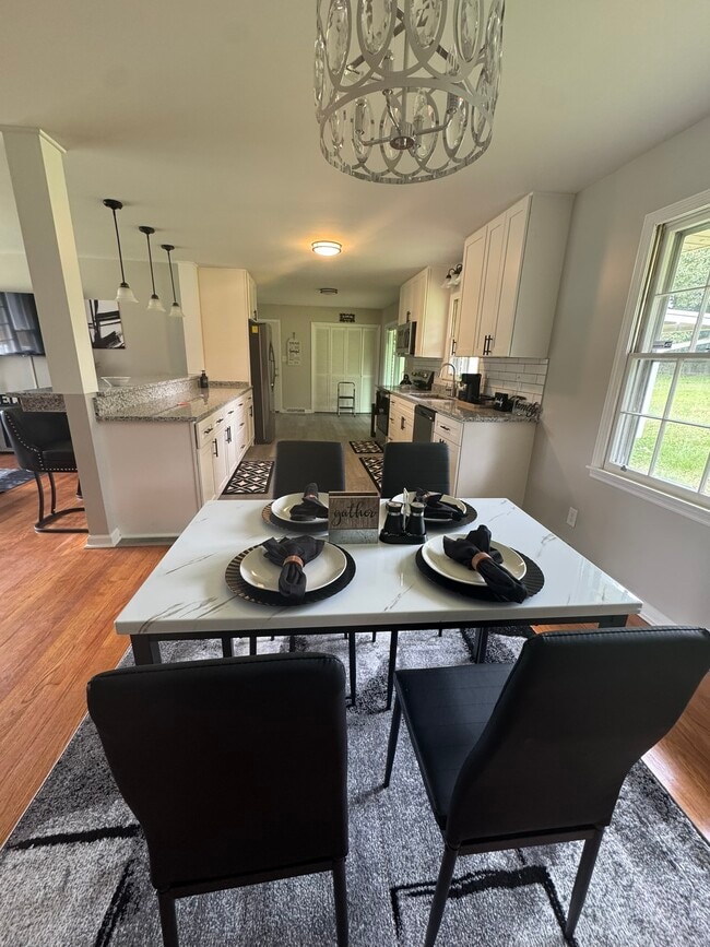 Photo - 3706 College Park Cir NW