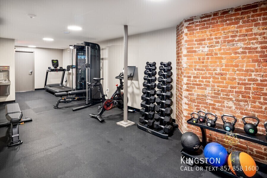 Photo - 10 Park St Unit 1R