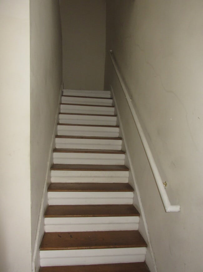 Photo - 535 E Kentucky St Unit 2F