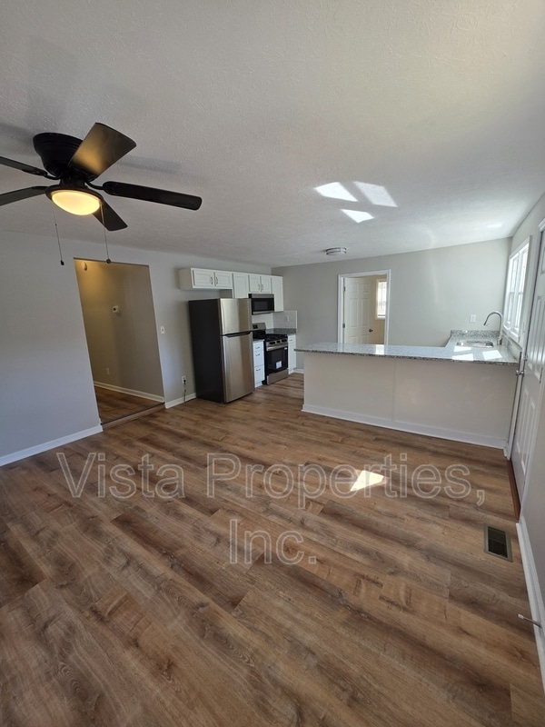 Photo - 313 Thomas St