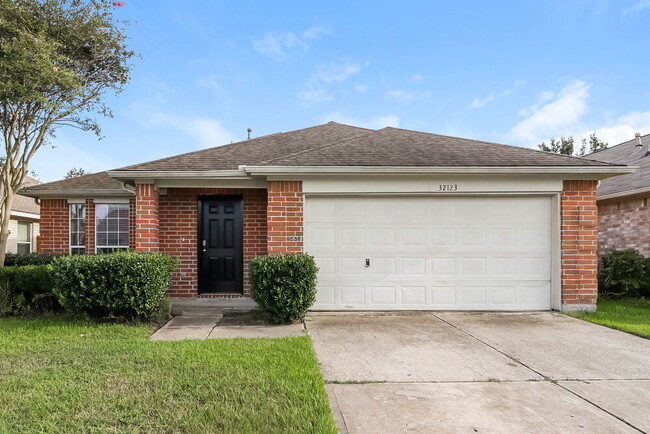 Building Photo - 32123 Decker Oaks Dr Rental