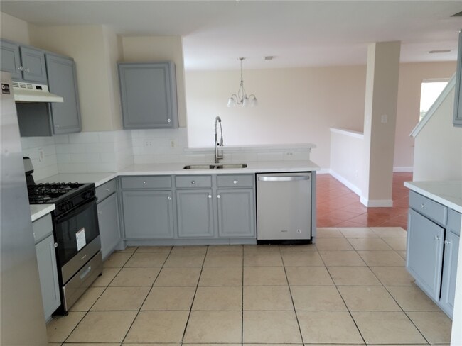 Photo - 7915 Summerfern Ct
